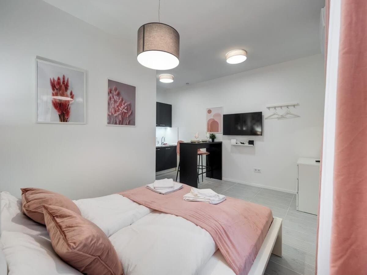 Cute With Ac Apartament